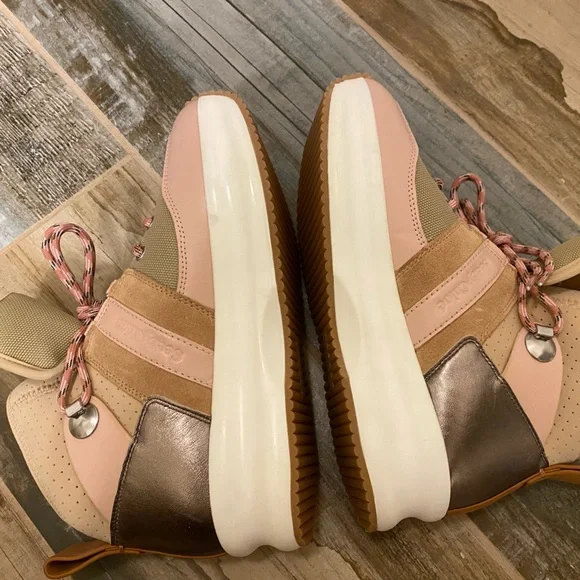 🎉🎊HOST PICKS 🎊🎉See By Chloé Casey High Top Platform Hiker Sneakers MSRP$495 - Picture 11 of 16